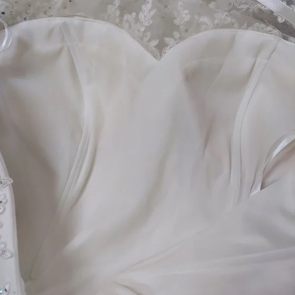 Glow size 20 trumpet mermaid wedding dress. Lace, mesh, appliqué. - Picture 11 of 16